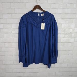 NWT Good Hart long sleeve top